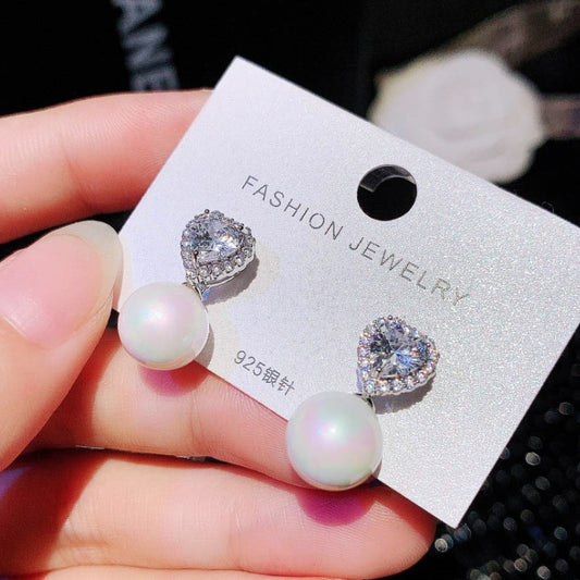 Women's Pearl Stud Earrings